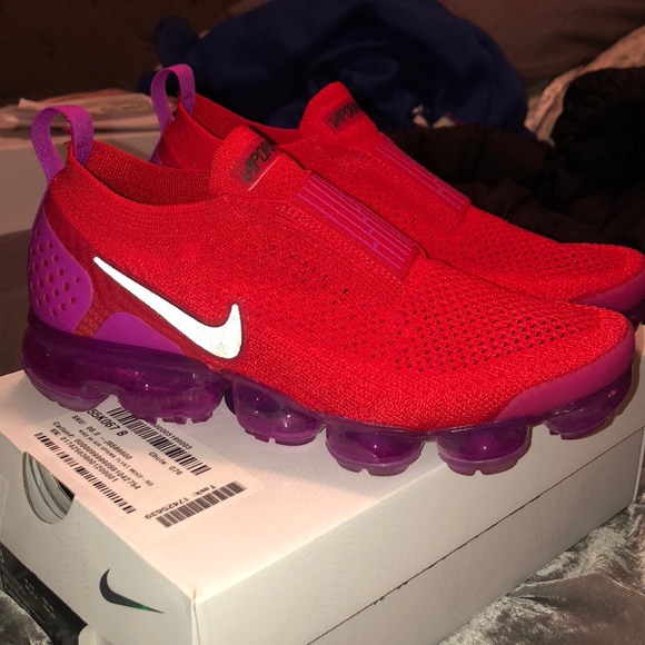 Nike Shoes - Nike air vapormax size 8 womens